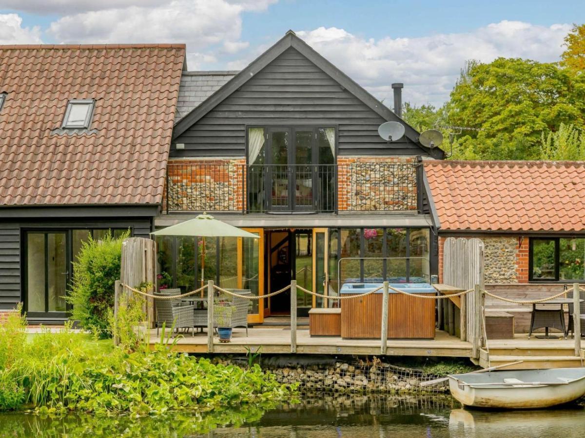 16Th Century Cartlodge With Private Hot Tub Diss Extérieur photo