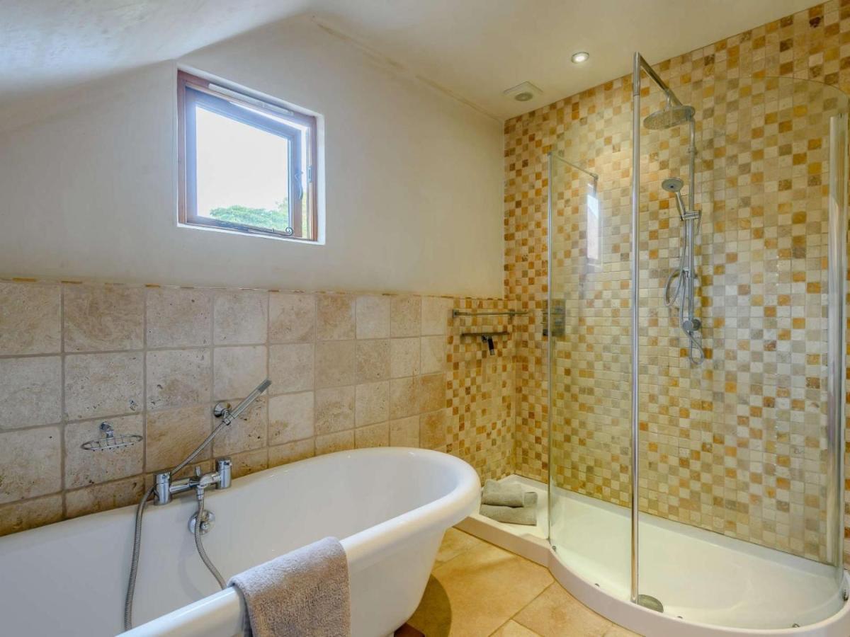 16Th Century Cartlodge With Private Hot Tub Diss Extérieur photo