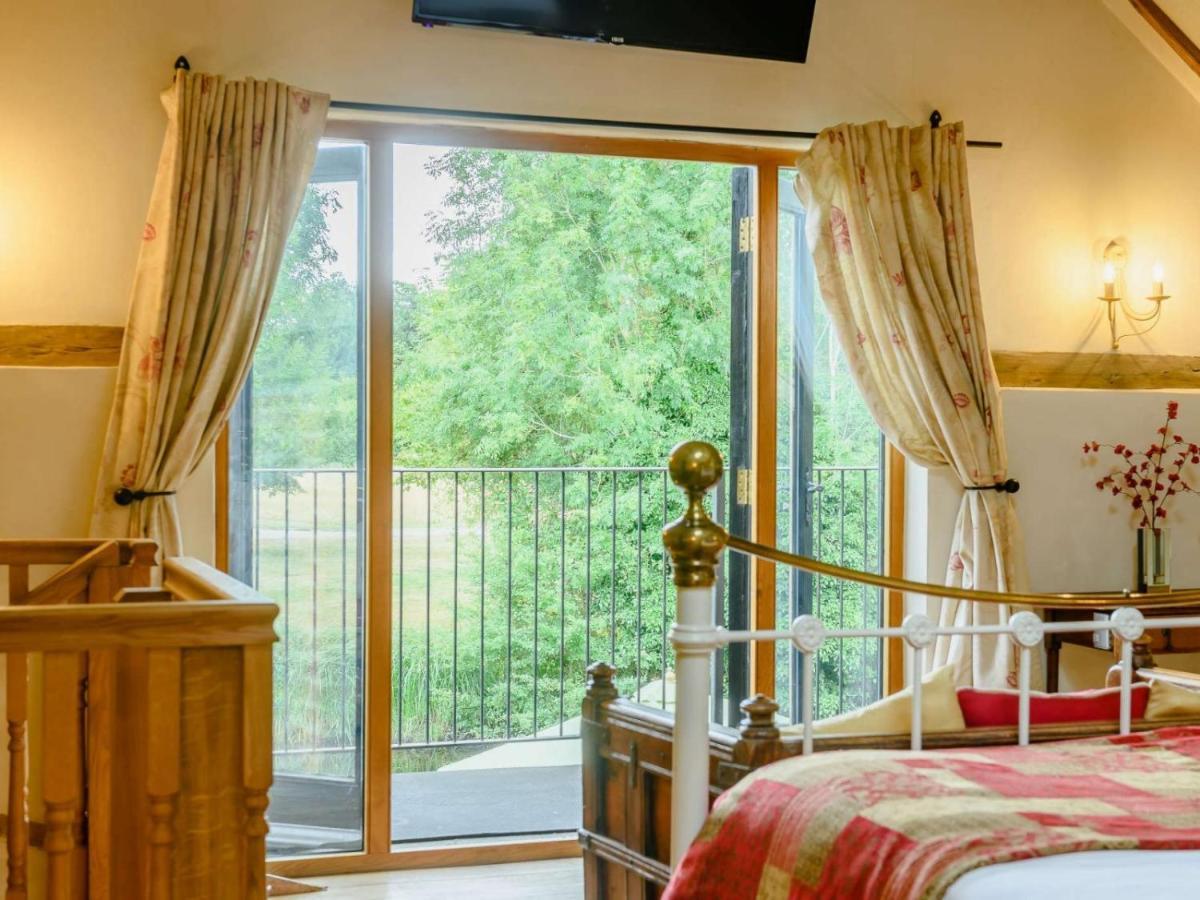16Th Century Cartlodge With Private Hot Tub Diss Extérieur photo